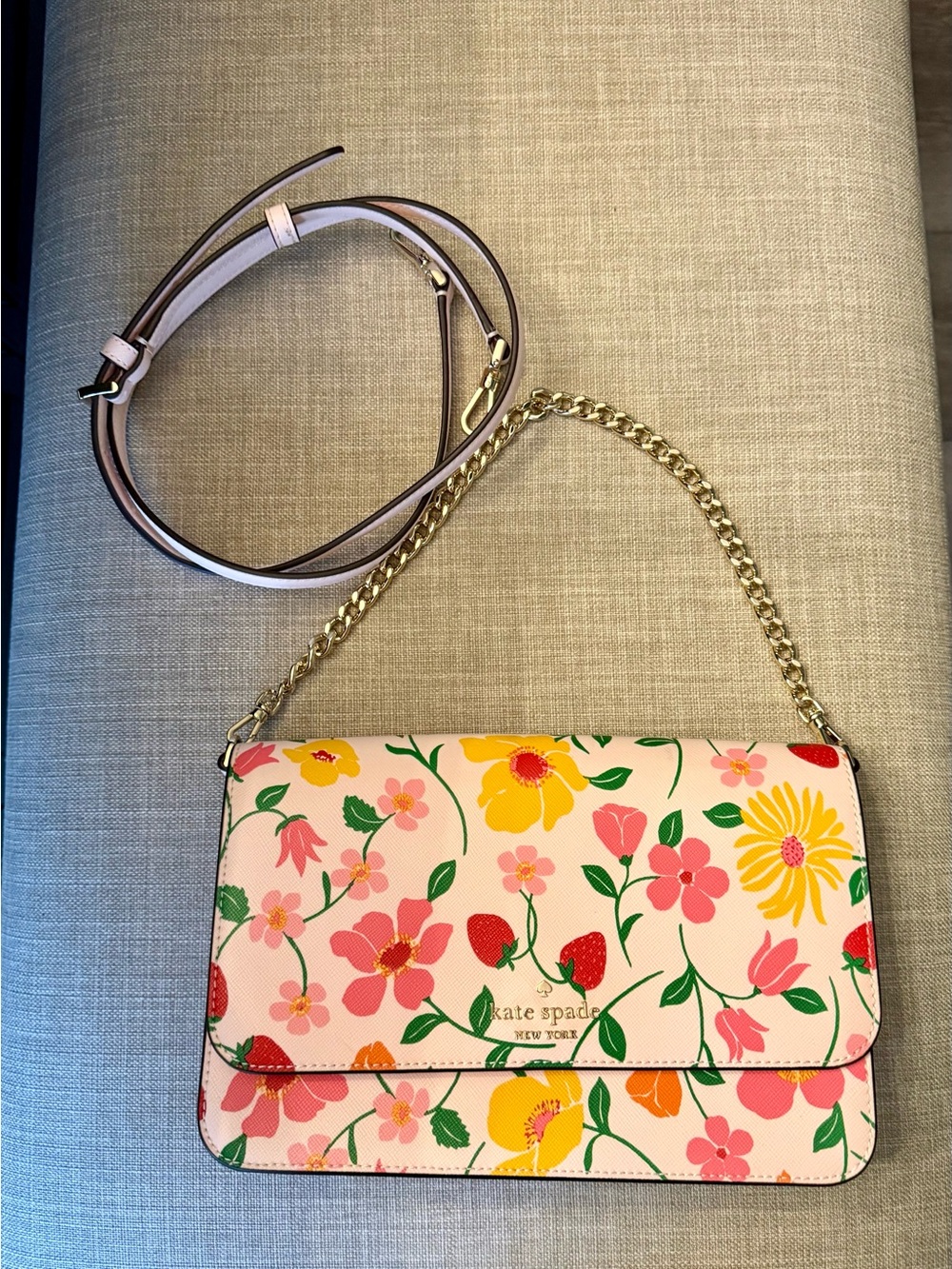 Kate Spade Madison Strawberry Garden Flap Convertible Crossbody Like New